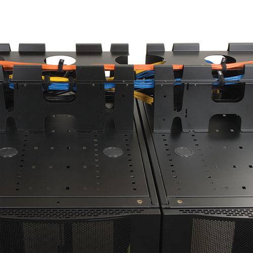 Canaleta para cables - Tripp Lite, Modelo SRCABLETRAY, Dirige de manera segura los cables por la parte superior del gabinete