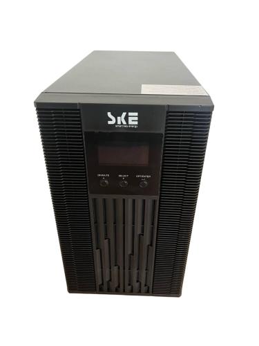 UPS Online SKE Energy (UH11-3 LS) 3 - 000va/2, 700w, Monofásico, Doble Conversión, Color Negro, Voltaje de Entrada y Salida 120V