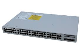 Switch Cisco Catalyst - C9200L-48P-4G-E; 48 puertos PoE+, 4 x 1G, requiere licencia Essentials OBLIGATORIA -no incluida- Smartnet se vende por separado