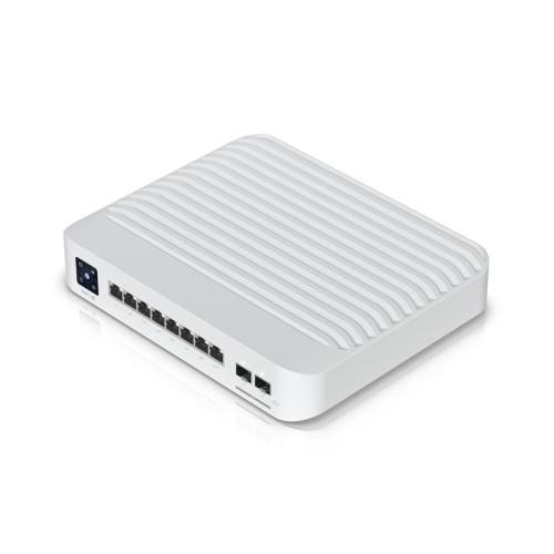 Switch Ubiquiti UniFi  USW-PRO-8-POE  Pro 8 PoE Administrable Capa 3 - 8 puertos GbE / (6) puertos POE+ af/at y (2) puertos POE++ 802.3bt / (2) puertos SFP+