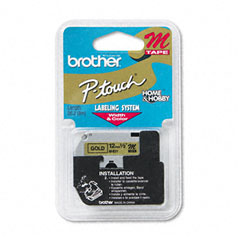 Imagen 1 del producto “Etiqueta negra continua plástica no laminada Brother M831 - de 12 mm de ancho x 8 mts de largo. Impresión en dorado. ”