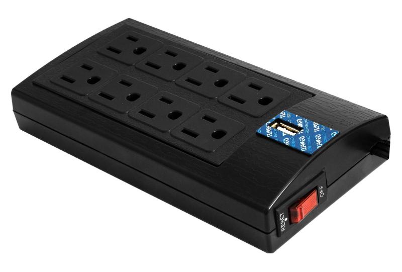 Imagen 1 del producto “Supresor de Picos 504 Joule COMPLET BRC-1-005. 8 contactos Nema 5-15R y un Puerto USB. Garantía 60 meses - ”